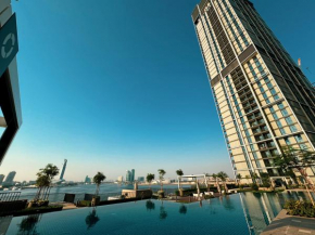 Luxury 2-Bedroom Apt with Spectacular Sea Views